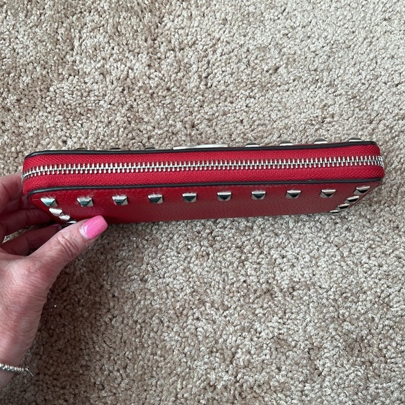 Michael Kors Silver Studded Wallet, Like New! - Picture 4 of 11